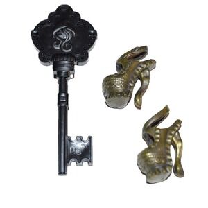 Ever After High Maddie Hatter Doll Shoes Hat-Tastic Tea Party Bronze Replacement